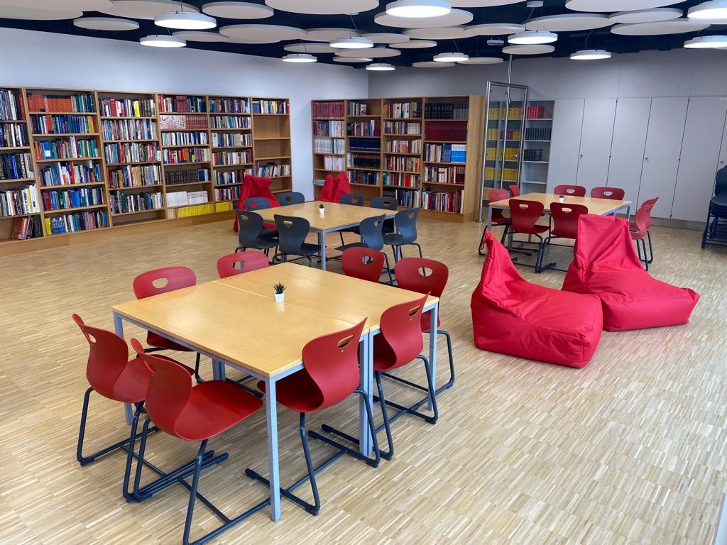 Neueröffnung der Schulbibliothek